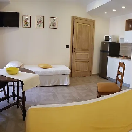 A Casa Vostra * Giardini Naxos